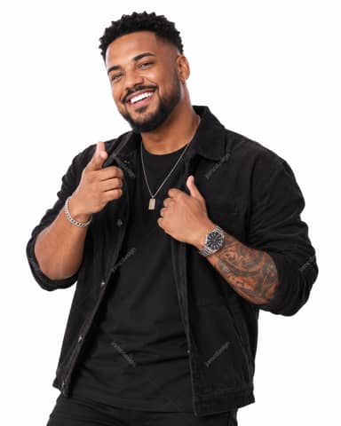 Hombre Sonriente Con Chaqueta Negra Sobre Fondo Blanco PNG