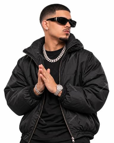 Homme En Doudoune Noire Sur Fond Blanc PNG